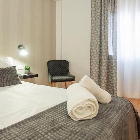 El Sueno De Carmelitas Con Parking Incluido - Apartamentos Aloha 톨레도 외부 사진